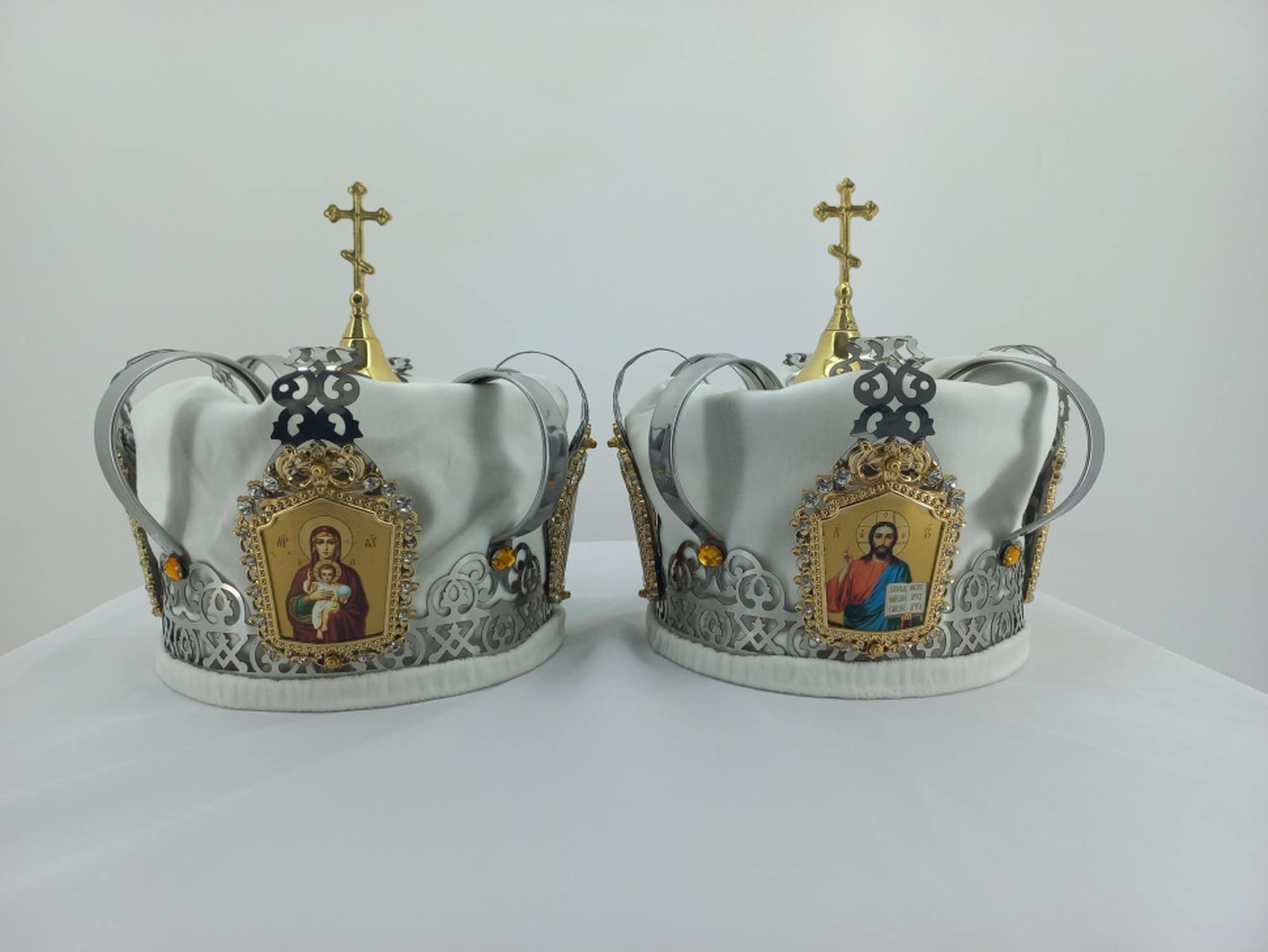 Orthodox Wedding Crowns of Couples | Crowns White Weddings | Crown-Shaped Crowns Orthodox Weddings | Metal Crowns Bride and Groom Wedding |, image size:2001x1502