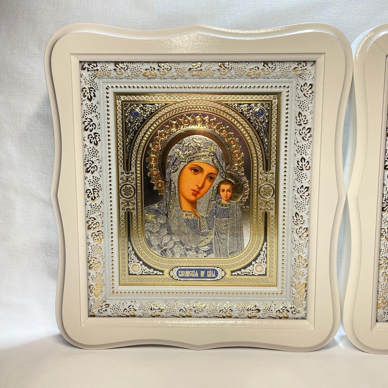 Set of two white wedding icons | Mother God | Jesus Christ | Icon in wooden frame | Icon under glass | Figured icon case | Wedding icons | image 6