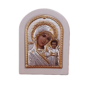 Grieks-orthodox icoon zilver verguld | Orthodox icoon met geëmailleerd icoon in houten lijst Icoon van de moeder van God van Kazan | Gezicht van het getekende pictogram |