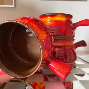 Ensemble de 4 poteries en estriceram, Canada Mid-Century - Glaçure anti-goutte à la flamme.