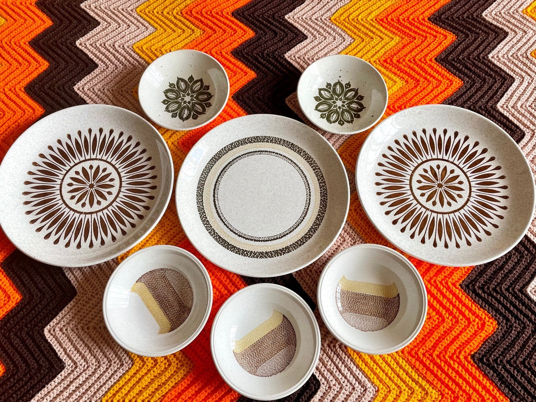 Biltons Ironstone Tableware Collection of 8 Pieces- Staffordshire ...