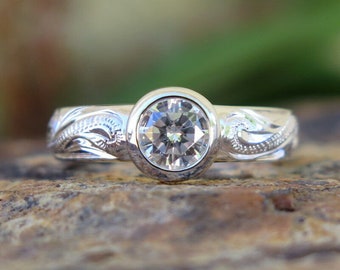 Hawaiian Design Jewelry 925K Sterling Silver Scrolling Round CZ Wedding Ring Band