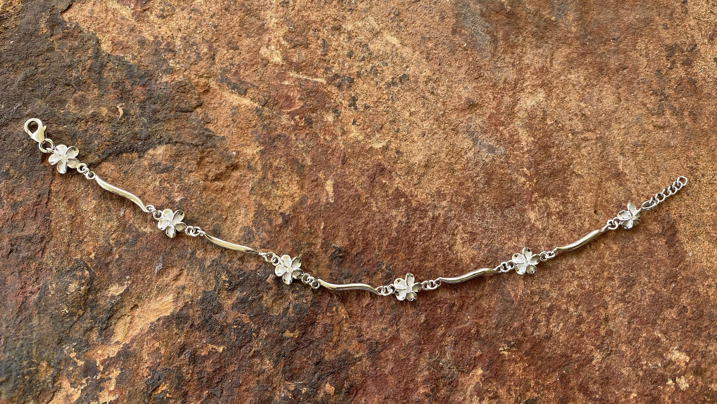 Blumen Pendant 15mm 925 Sterlingsilber Hawaii Blume Anhänger – Fancy Plumeriablume Mit Rhodium & Zirkonia Hawaiian Blumen Anhänger Rhodium
