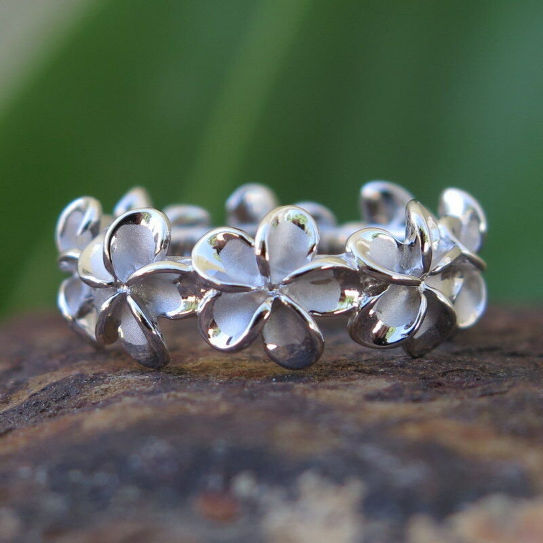 Hawaiian Sterling Silver Silver Plumeria Flowers Lei CZ Wedding Ring