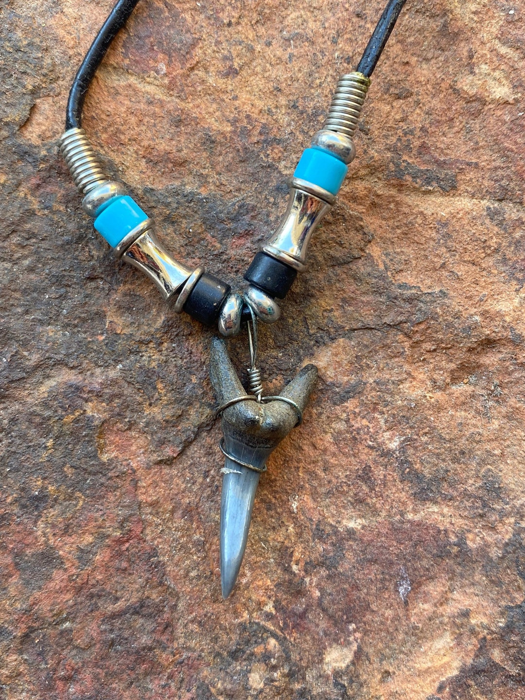 Hawaiian Black Fossilized Sand Shark Tooth Pendant 18 Necklace Jewelry