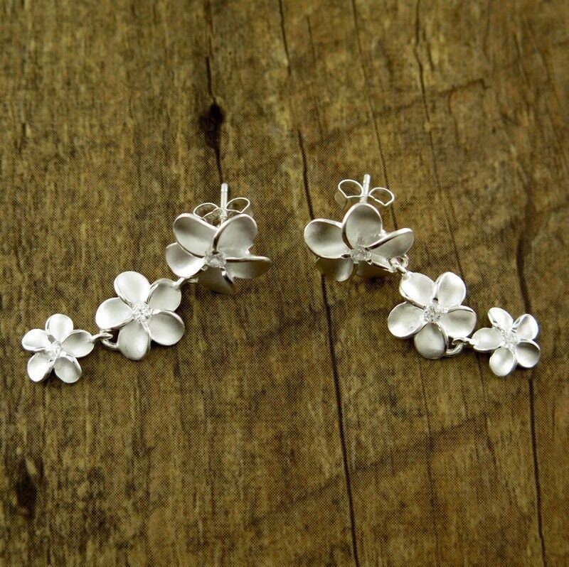 GENUINE PERIDOT SILVER 925 HAWAIIAN PLUMERIA FLOWER LEVERBACK