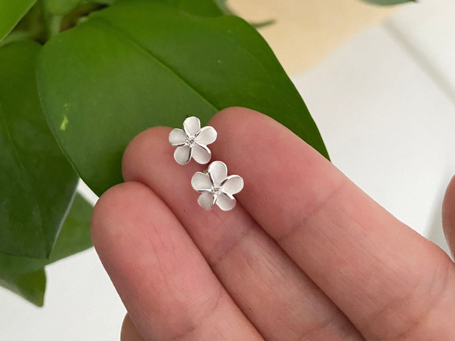 Bague Réglable Fleur Hawaïenne Plumeria - Argent 925 - Taille Ajustable 2-4 - Occasion