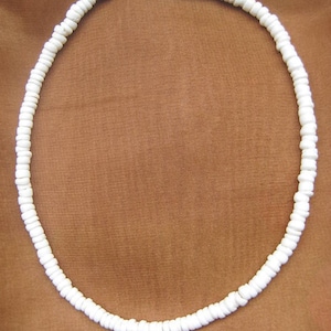 Bijoux souvenir unisexe de surfeur hawaïen, collier de coquillages puka naturels blancs 16 pouces, 18 pouces, 20 pouces, 22 pouces, 24 pouces image 1