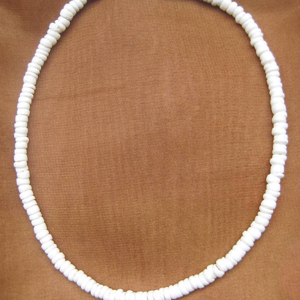 Collar de concha de puka natural blanca de Hawaii, joyería de recuerdo unisex para surfistas, de 40,6 cm, 45,7 cm, 50,8 cm, 55,8 cm y 61 cm