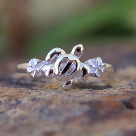 Sterling Silver Multi-Color Opal Sea Turtle Ring with Hawaiian Floral Band Sterling Silver Multi-Color Opal Sea Turtle Ring with Hawaiian Floral Band