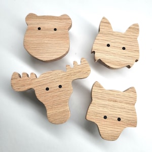 北欧の動物ハンドル 無処理オーク材(ヘラジカ クマ オオカミ オオヤマネコ) 家具ノブ ドレッサー 引き出し 扉 子供部屋 出産祝い