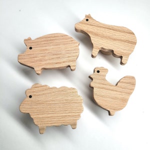 Farmhouse-style handles made of untreated oak (sheep, cow, pig, chicken) Furniture knob, dresser, drawer, door, children's room, baby gift