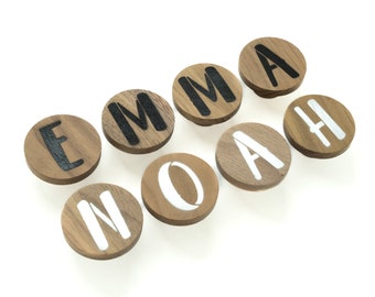 Ganchos de pared personalizados de madera de nogal, redondos, percheros, armario, dormitorio, baño, habitación infantil, decoración, texto, letras
