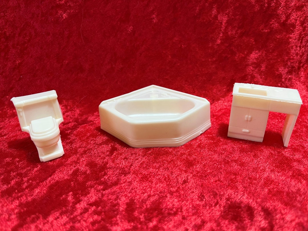 Vintage Doll House Bathroom Furniture by SUPERIOR Lot 11 Tub, Sink