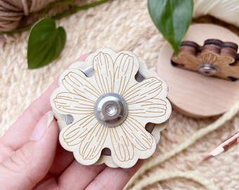 木製ホルダー付きフラワーヤーンカッター：縫い糸カッター - Etsy 日本