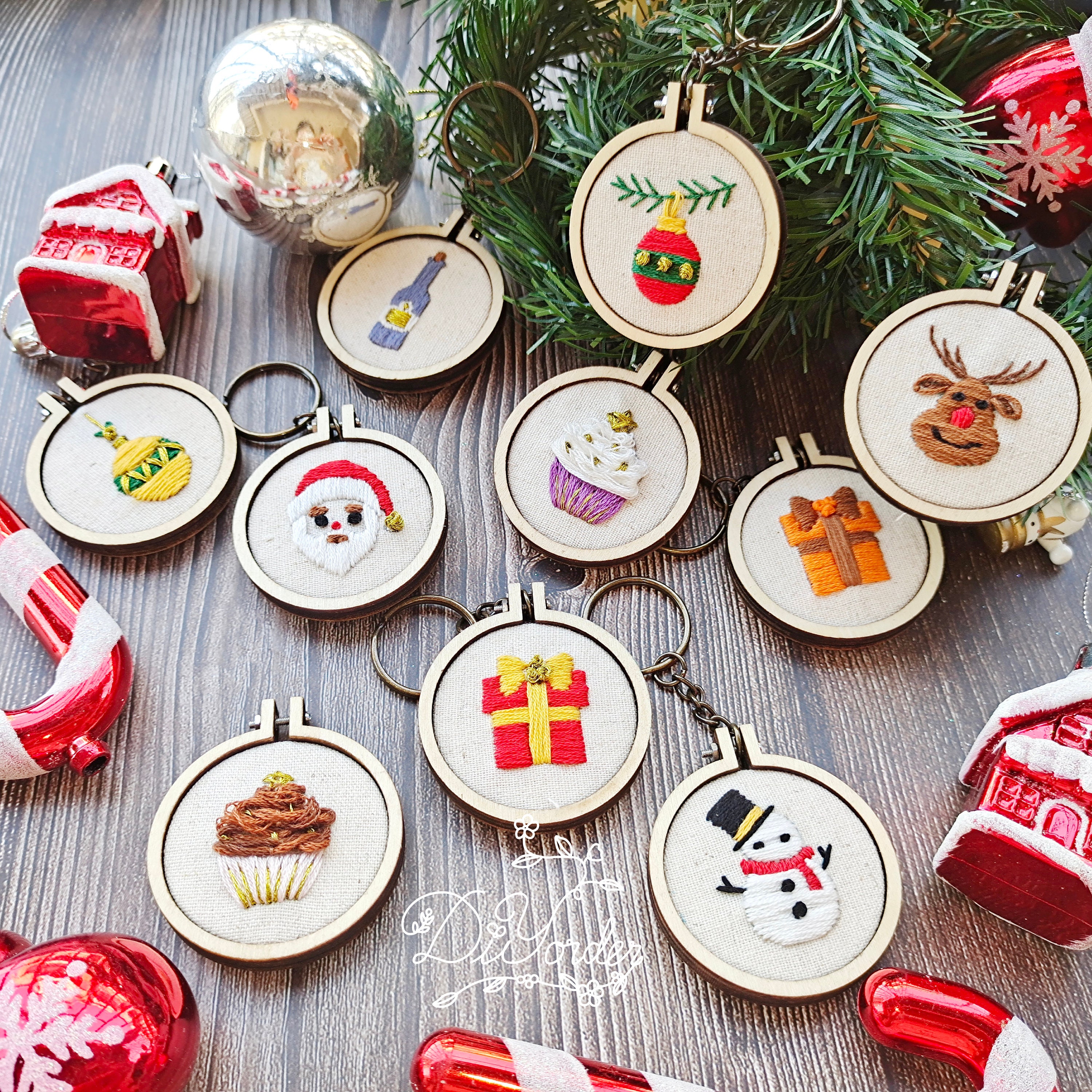 ハンドメイド クリスマスオーナメント 完成品 セット クロスステッチ オーナメン ハンドメイドクリスマスオーナメント刺繍完成品11個セットクロス