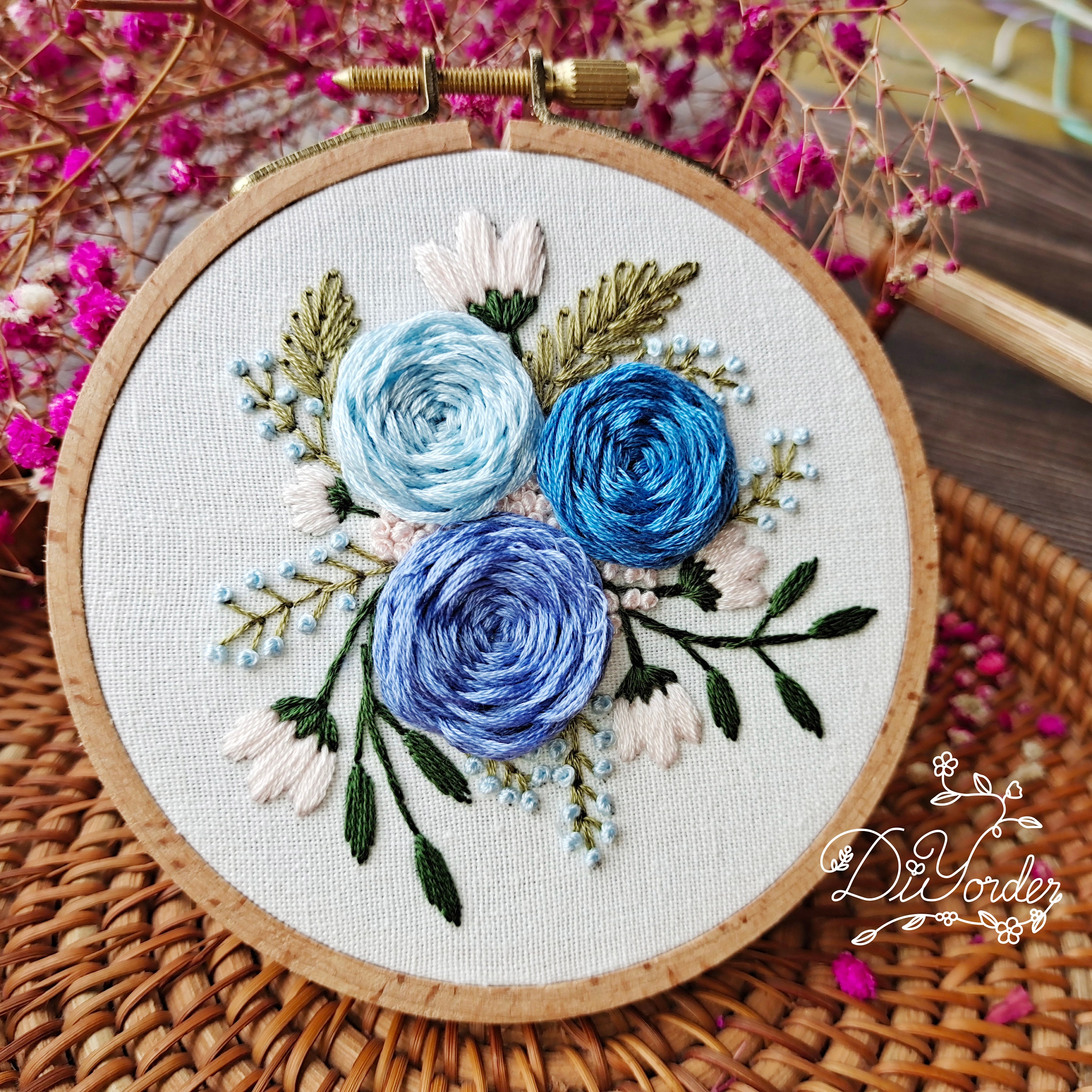 ☆美品☆Bluemarine　アンサンブル　ライトブルー　花柄　刺繍　セット ☆美品☆Bluemarine アンサンブル ライトブルー 花柄 刺繍