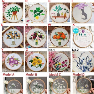 Peut inclure: Un ensemble de 16 kits de broderie sur cercle pr&eacute;sentant divers motifs floraux et v&eacute;g&eacute;taux. Les cercles sont en bois et ont une finition naturelle. Les motifs comprennent un tournesol, un bouquet de fleurs, une plante en pot et un chat.