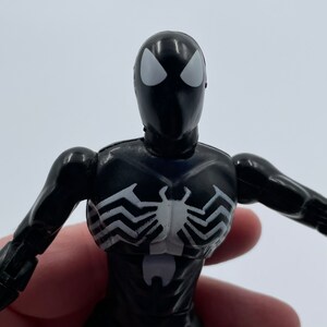 Vintage Marvel Legends Venom Actionfigur 2001 Spider-Man bild 4