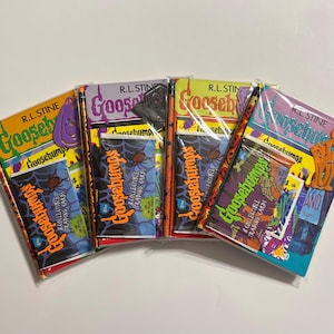 Vintage 90’s Goosebumps Halloween Mystery Pack