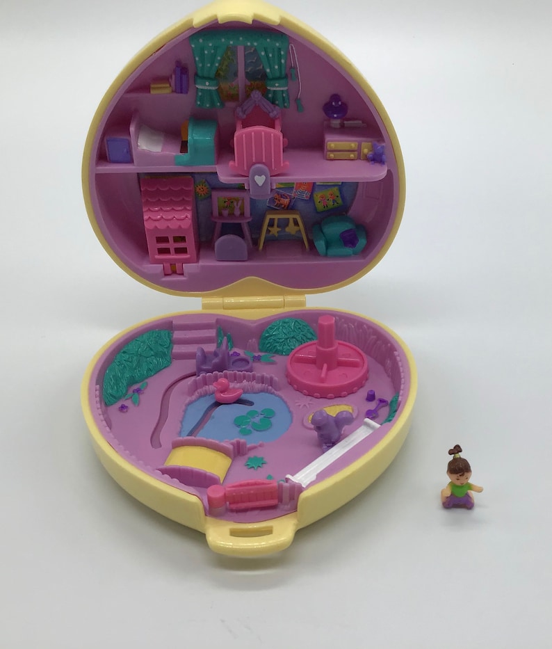 polly pocket strollin baby