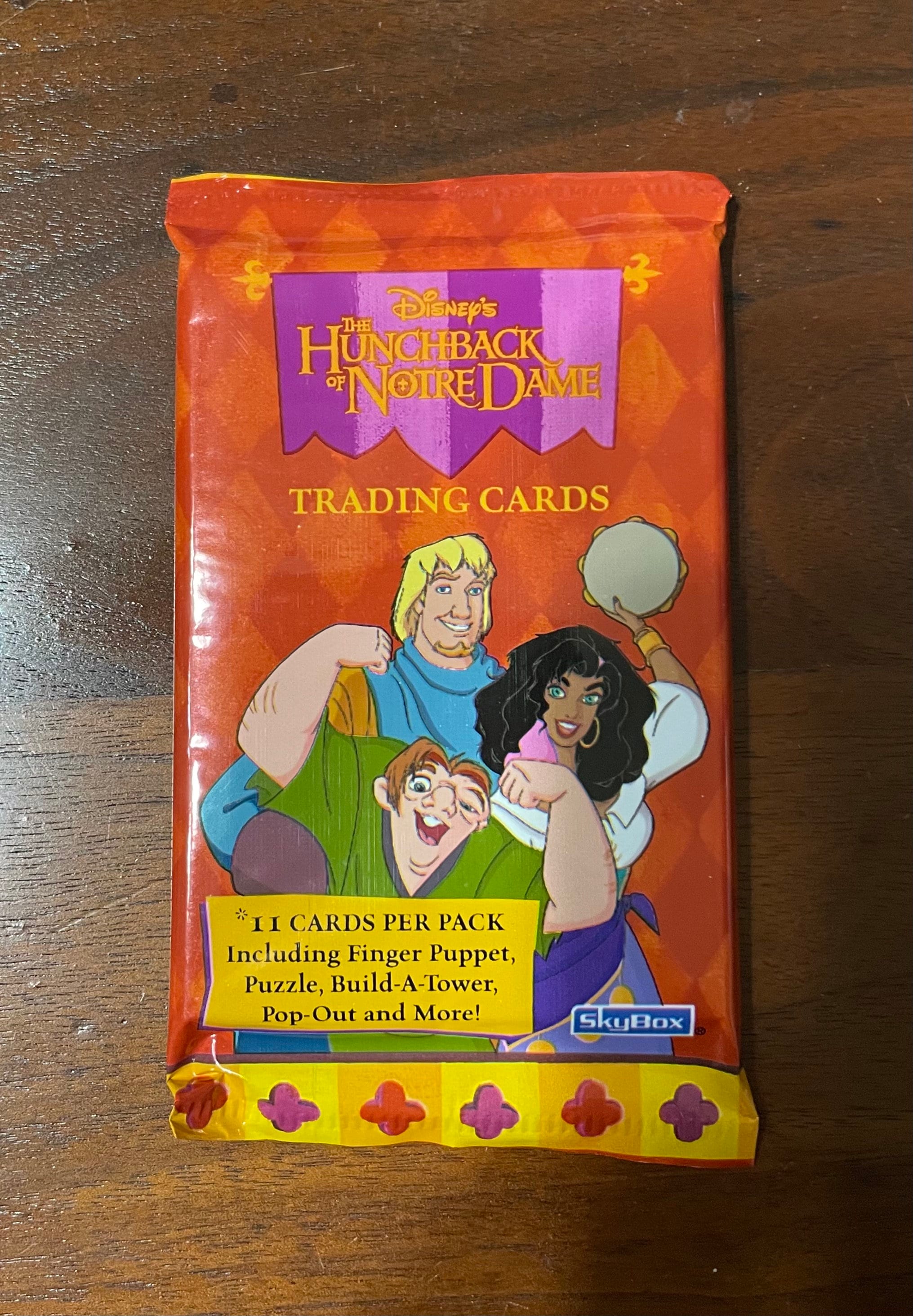 1 Vintage Disney's the Hunchback of Norte Dame Trading Card Pack