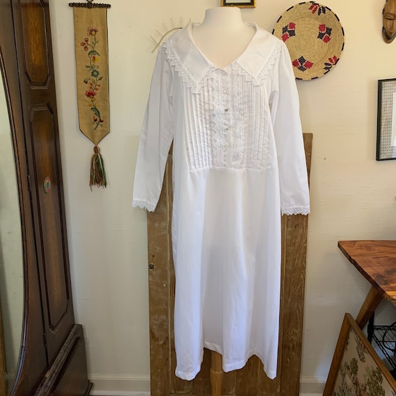 Vintage Victorian style white nightgown