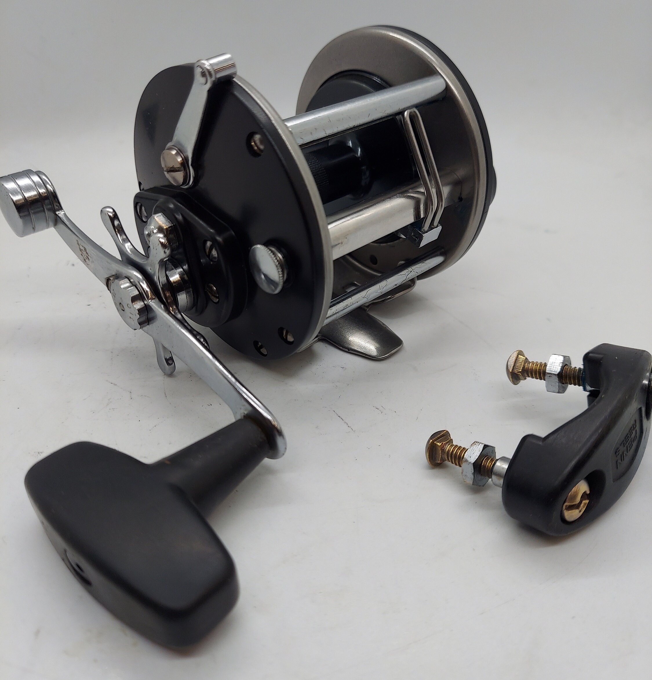 PENN 209 Level Wind Reel 