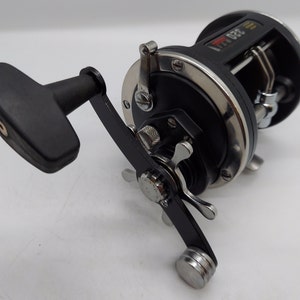 PENN 320 GTi Level Wind Reel