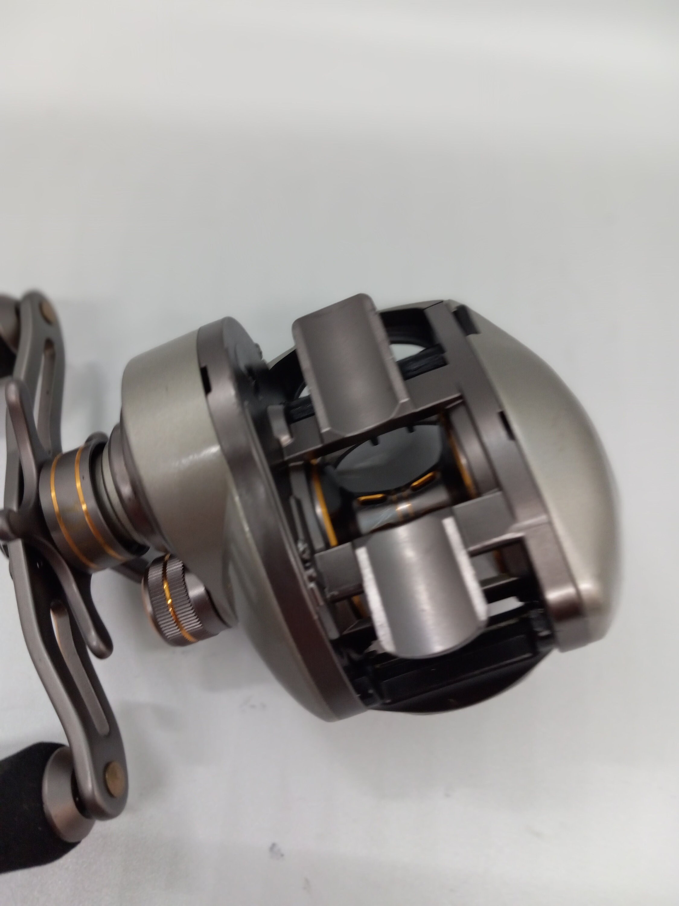 Moulinet Casting Bass Pro Shop Formula FMA10SHLA - Main Gauche, 7.5:1, 8 Billes (neuf)