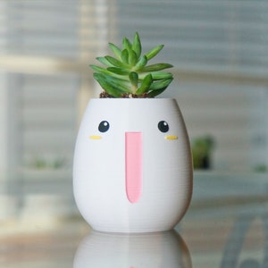 Kawaii Big Smile Planter: 3D Printed Anime Desk Decor image 1