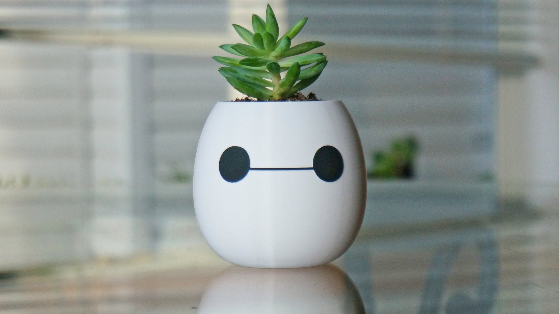 ベイマックス プランター：3D プリントのベイマックス デスク