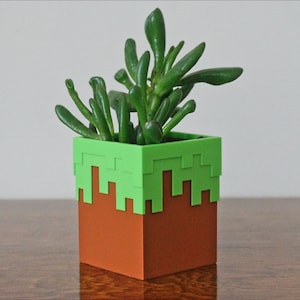 Minecraft Dirt Block Planter / Pen Pencil Holder, Mojang Grass Block Plant Pot, Pixel Succulent Planter Office Desk Decor, Gamer Gift image 5