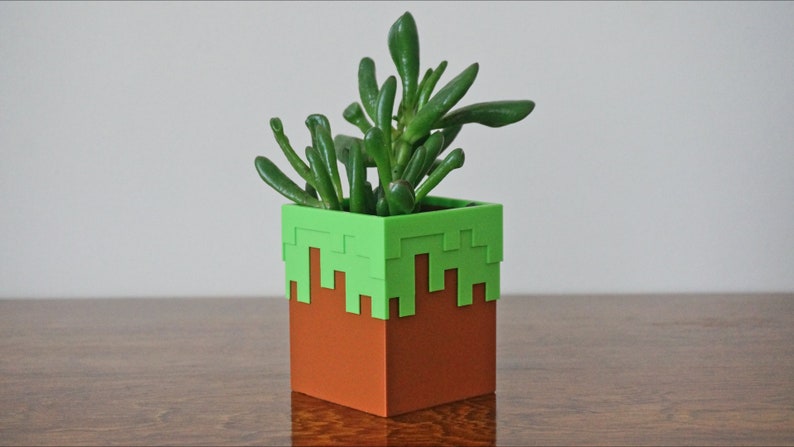 Minecraft Dirt Block Planter / Pen Pencil Holder, Mojang Grass Block Plant Pot, Pixel Succulent Planter Office Desk Decor, Gamer Gift image 5