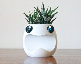 AHHHHH!!! Planter, Screaming Pen Pencil Holder, Excited Succulent Plant Pot, Funny Gift for Friends, Kawaii Cute Desk Decor, Cry Baby Pot