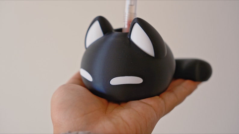 Omori MEWO-pennenhouder: 3D-geprinte Spooky Kitty-bureauopberger afbeelding 5