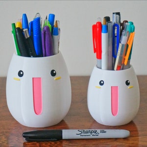 Kawaii Big Smile Planter: 3D Printed Anime Desk Decor image 2