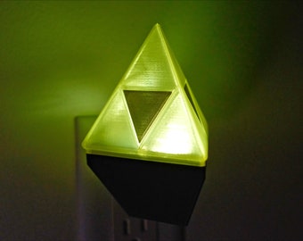 Legend of Zelda USB Wall Nightlight- Triforce LED Lantern - Twistable USB -  Breath of the Wild Light- Gamer Gift