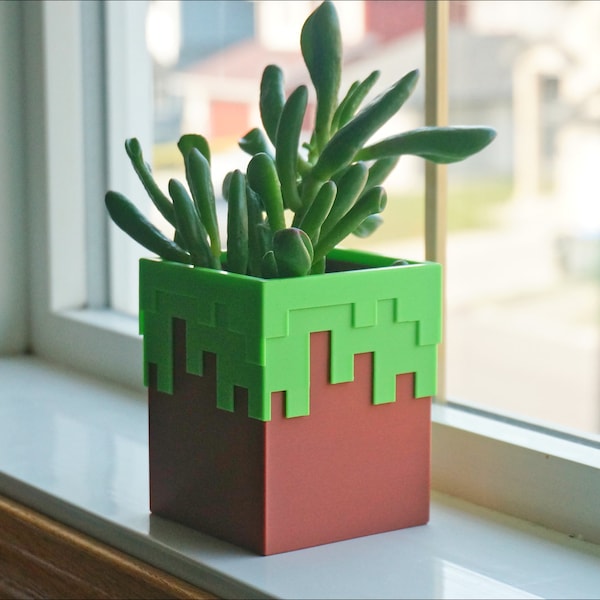 Minecraft Dirt Block Planter / Pen Pencil Holder, Mojang Grass Block Plant Pot, Pixel Succulent Planter Office Desk Decor, Gamer Gift