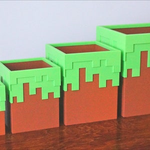 Minecraft Dirt Block Planter / Pen Pencil Holder, Mojang Grass Block Plant Pot, Pixel Succulent Planter Office Desk Decor, Gamer Gift image 2