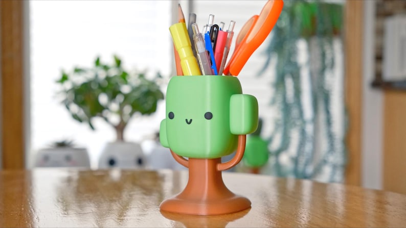 Smiling Tree Pen Holder or Plant Pot image 8