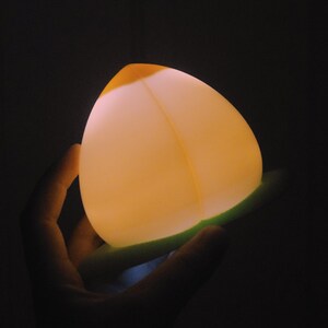 Peach Night Light: 3D Printed Fruit LED Desk Lamp image 3