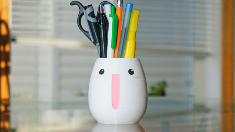 Kawaii Big Smile Planter: 3D Printed Anime Desk Decor image 3