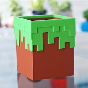 Minecraft Dirt Block Planter / Pen Pencil Holder, Mojang Grass Block Plant Pot, Pixel Succulent Planter Office Desk Decor, Gamer Gift image 9