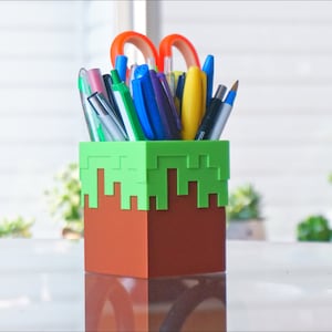 Minecraft Dirt Block Planter / Pen Pencil Holder, Mojang Grass Block Plant Pot, Pixel Succulent Planter Office Desk Decor, Gamer Gift image 3
