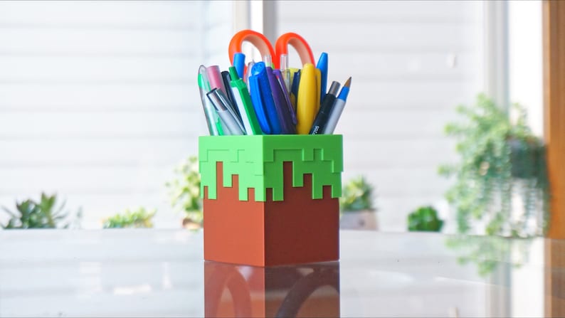 Minecraft Dirt Block Planter / Pen Pencil Holder, Mojang Grass Block Plant Pot, Pixel Succulent Planter Office Desk Decor, Gamer Gift image 3