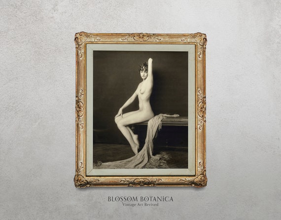 実物 VINTAGE ビンテージ ヌード・ ピンナップ ・フラガール柄 ハンドペイント ネクタイ 中古品 アメリカ古着　ロカビリー 40s 50s 60s ベトナムジッポ 実物 エロ ヌードモデル ヴィンテージ ピンナップ