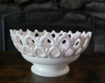 Vintage Westmoreland Milk Glass Doric Lace Pedestal Bowl