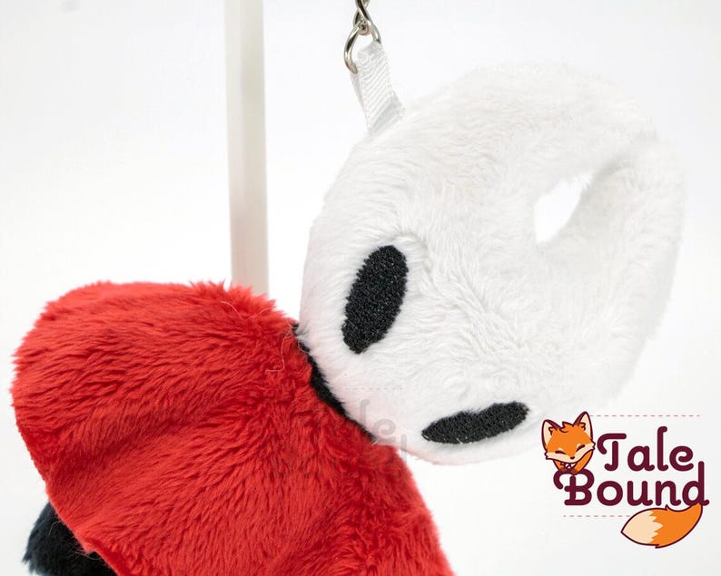 Hornet Hollow Knight Silksong Plush Keychain, Soft Handmade Bag Charm immagine 2