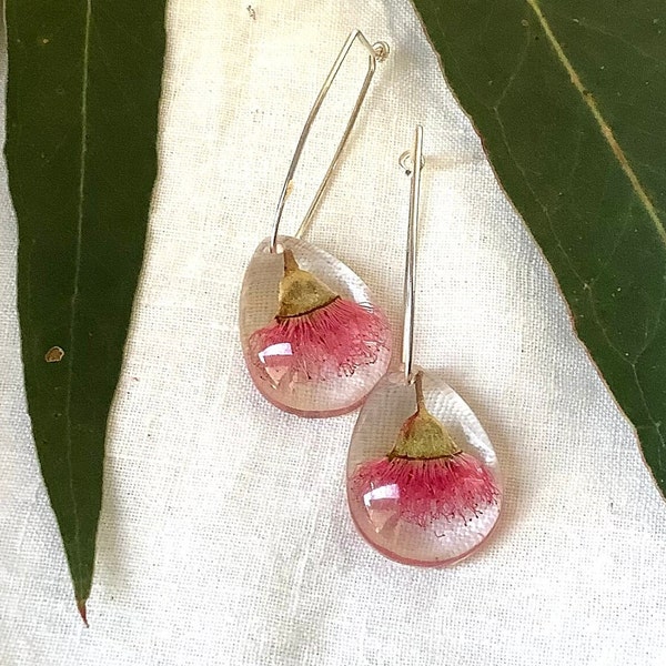 Eucalyptus flower resin earrings, pink flower earrings, resin flower earring, botanical earring, long drop earring, gum flower resin earring